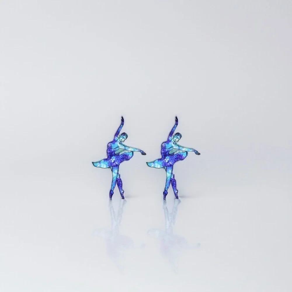 Sparkle Like a Superstar: Dancer Stud Earrings for Every Twirl and Tumble!💃NWT